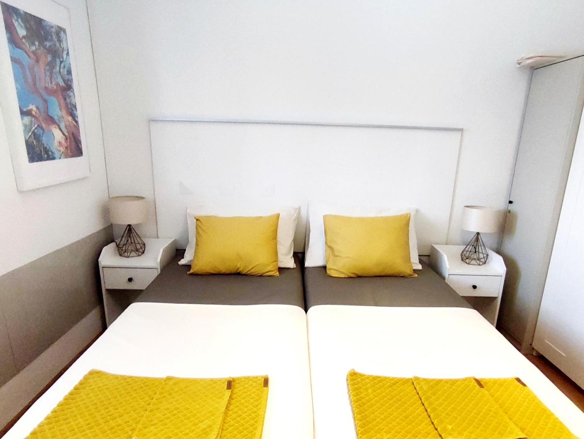Apartment Rose, Close To The Beach Makarska Eksteriør billede