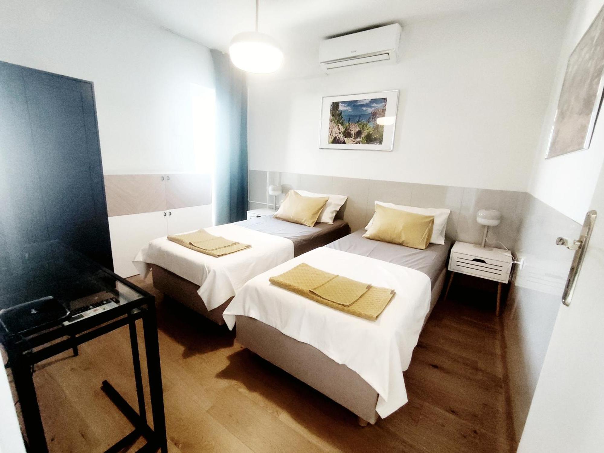 Apartment Rose, Close To The Beach Makarska Eksteriør billede